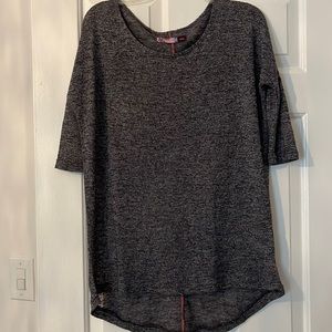 3/4 sleeve tee shirt